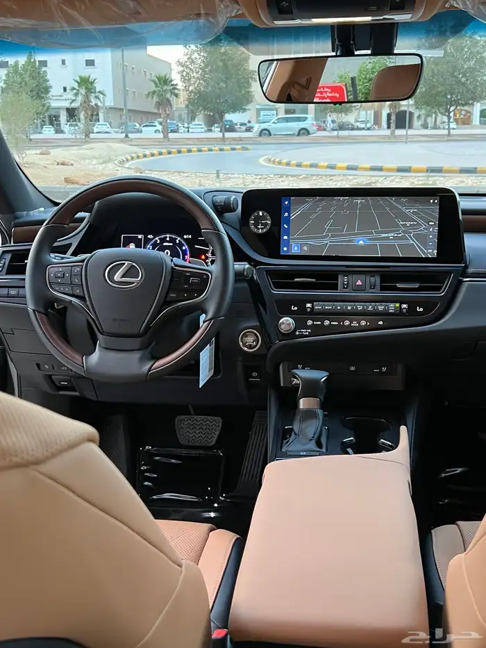 لكزس ES350 جديد 2023 (( مباع )) 18