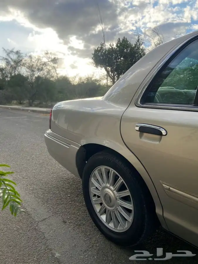 مباع 33
