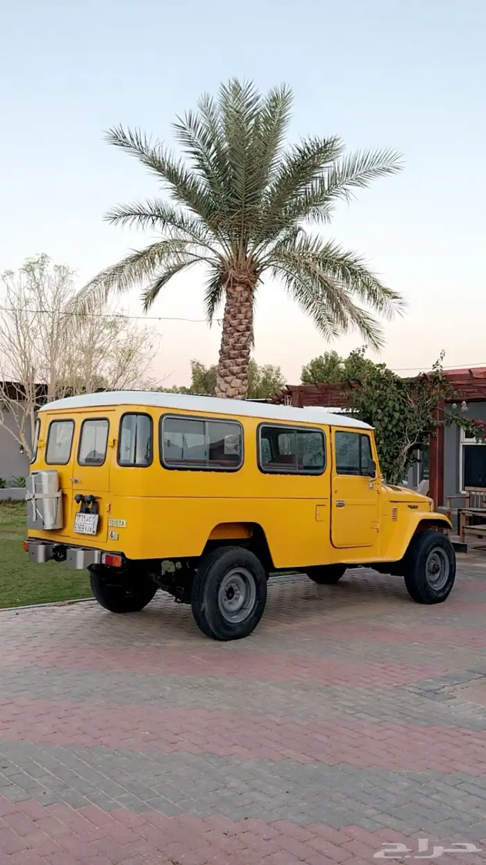 جيب تويوتا كلاسيك مصندق طويل FJ45 اصفر 1983 0