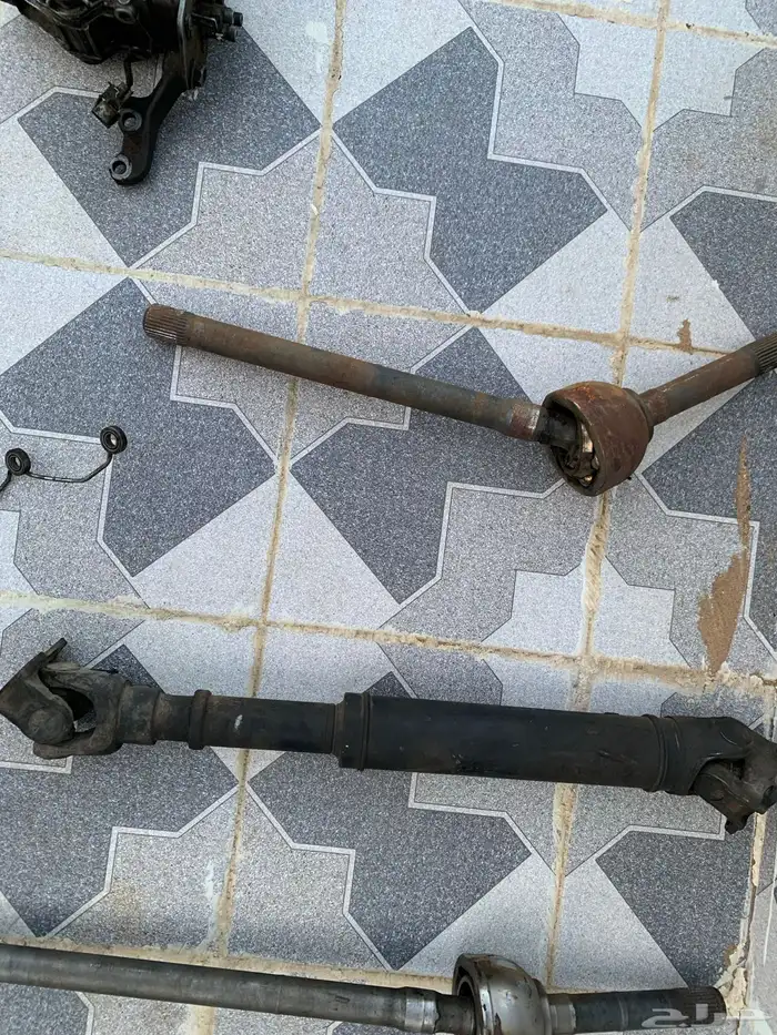 قطع مكينة لاندكروزر 2007 ديزل2006 13