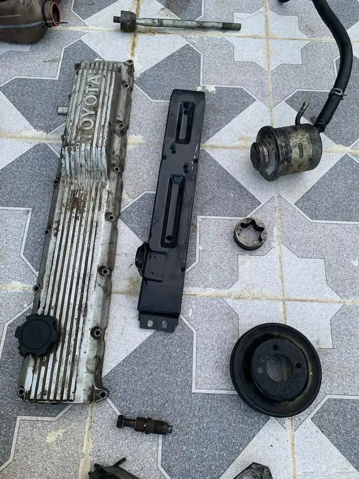 قطع مكينة لاندكروزر 2007 ديزل2006 4