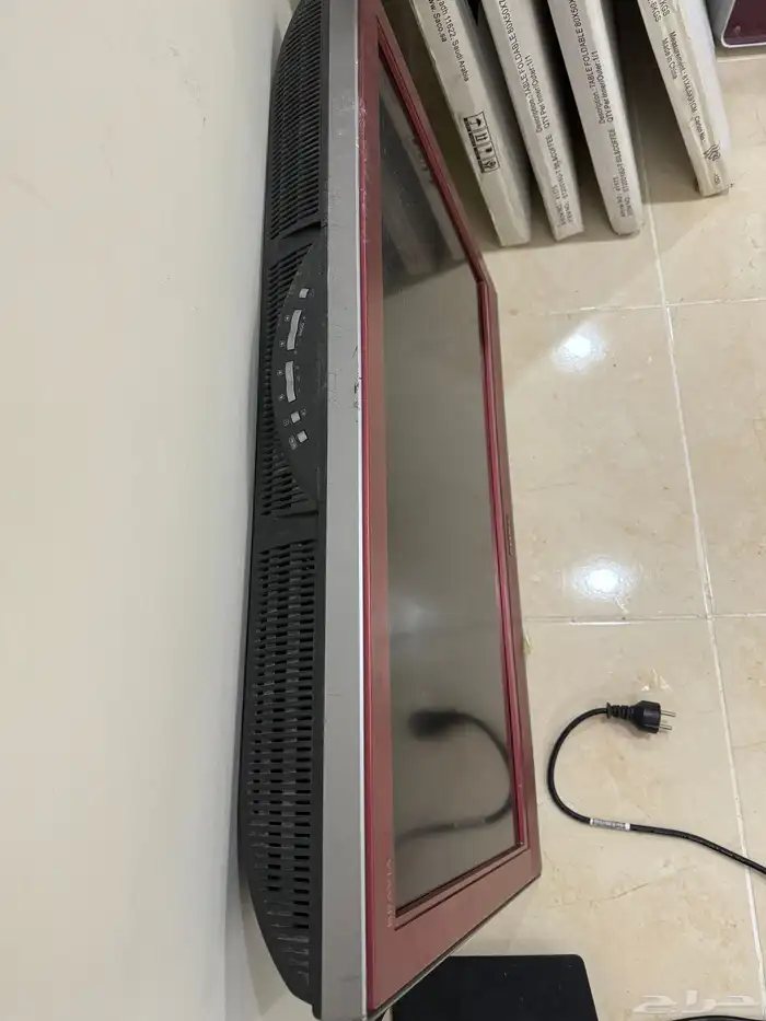 تلفزيون ماركة سوني بقاعدة 1