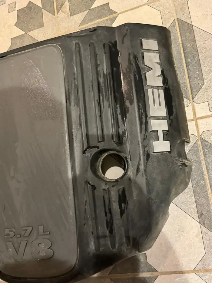 غطاء مكينة جراند شروكي للبيع 2