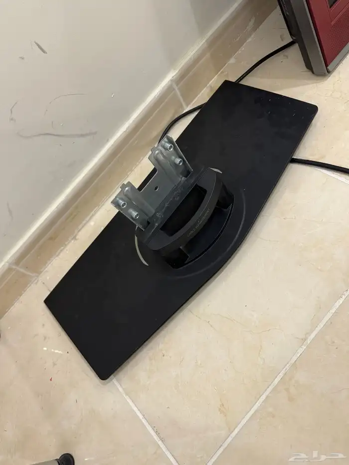 تلفزيون ماركة سوني بقاعدة 6