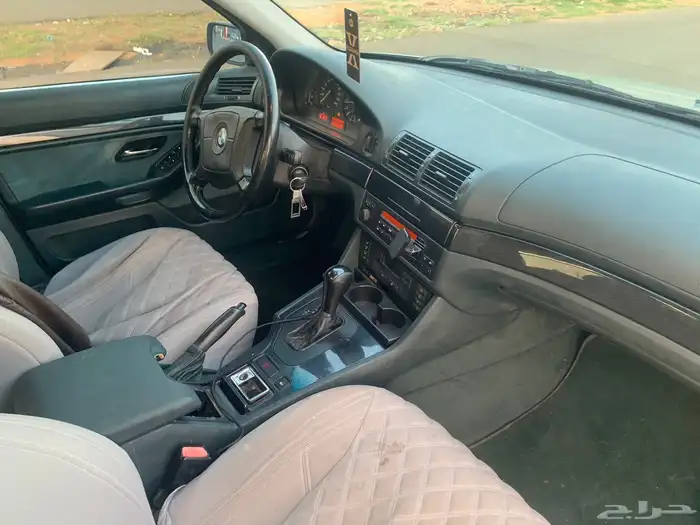 للبيع قطع غيار e39 BMW 6