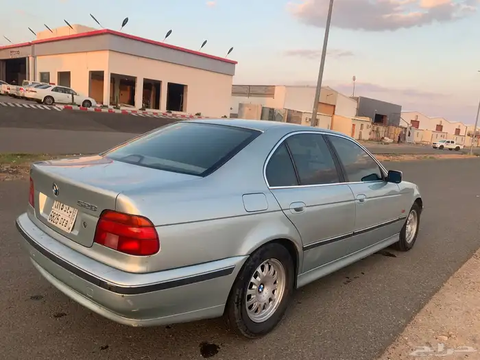 للبيع قطع غيار e39 BMW 2