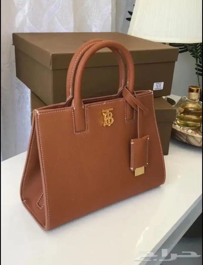 شناط نسائيه ماركات عالميه درجه اولى التوصيل داخل الدمام مجا 49