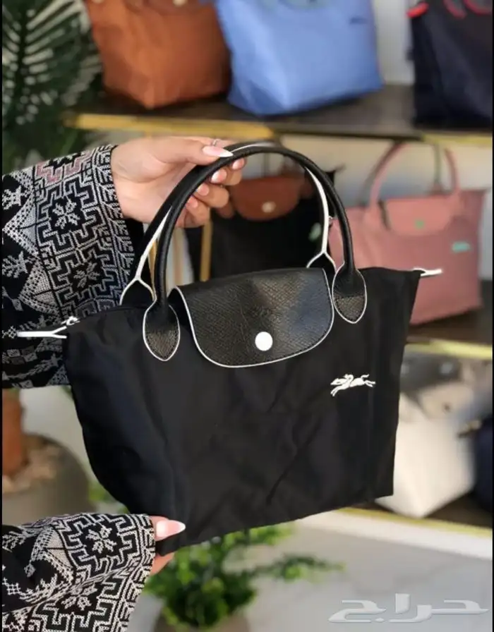 شناط نسائيه ماركات عالميه درجه اولى التوصيل داخل الدمام مجا 60