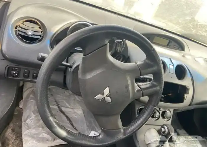 قطع غيار موستبيشي اكليبس- موديل 2009 1