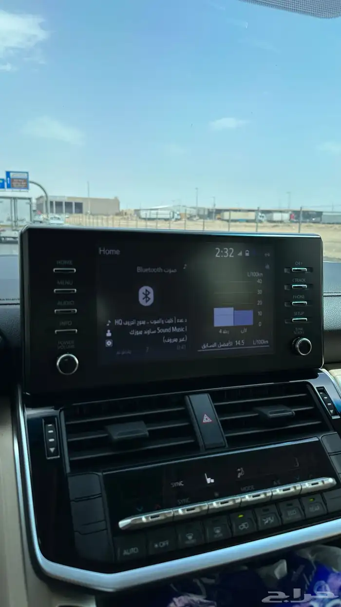 شاشة لاندكروزر 2022 الى 2024 اصلية شاشة المصنع سليمه 0