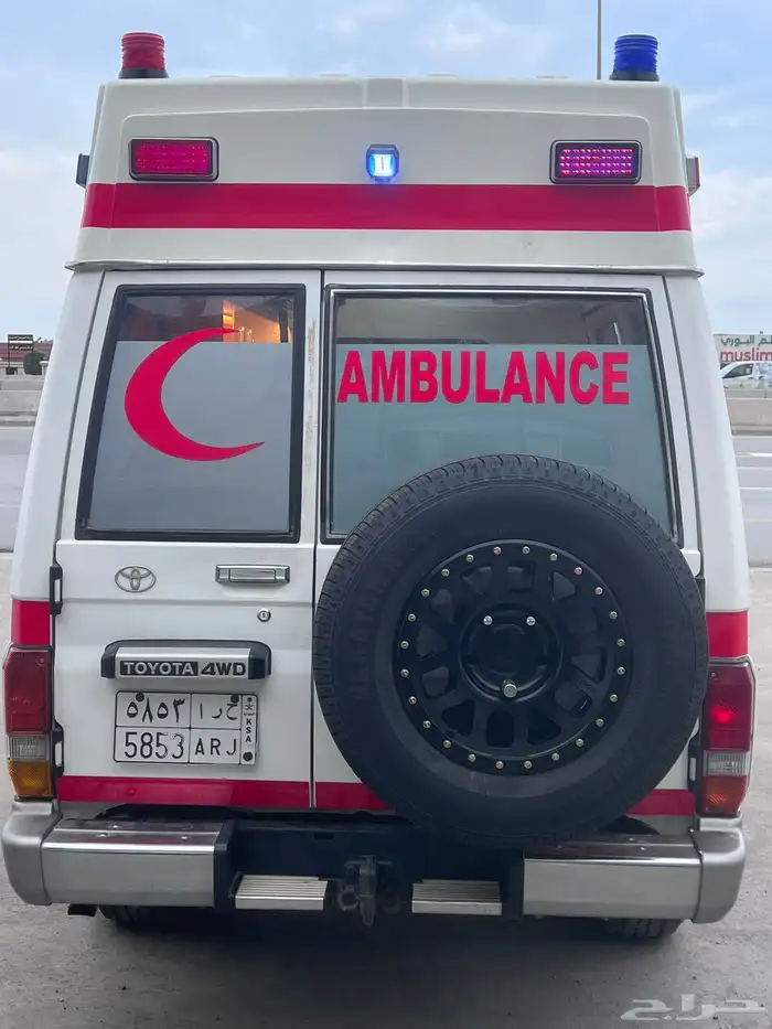 للإيجار إسعاف هونداي ستاريا 2022 21