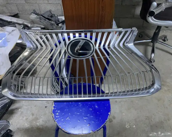 شبك امامي لكزز ES 350 موديل 2021___2022___2023___2024 وكاله 1