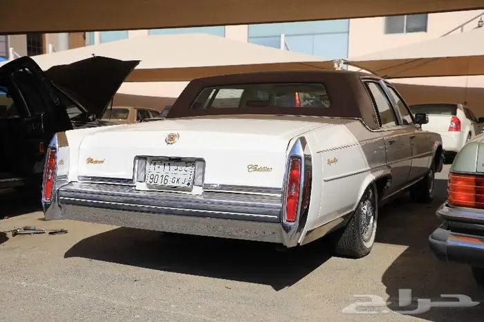 كاديلاك فليتوود بروقهام 1985 Cadillac Fleetwood Brougham 8