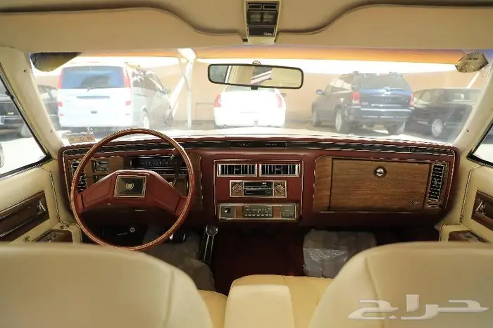 كاديلاك فليتوود بروقهام 1985 Cadillac Fleetwood Brougham 13