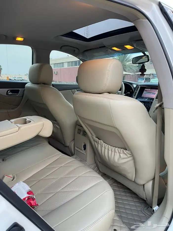 إنفنيتي QX70 2019 21