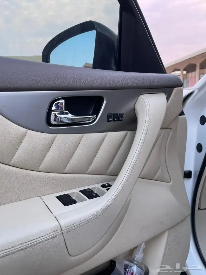 إنفنيتي QX70 2019 20