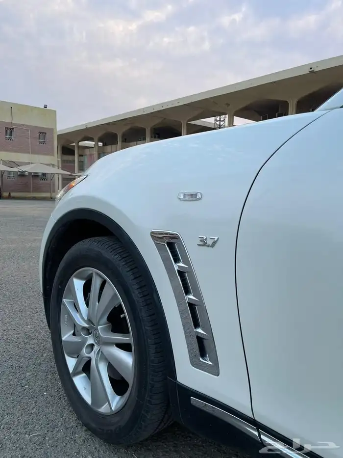 إنفنيتي QX70 2019 27