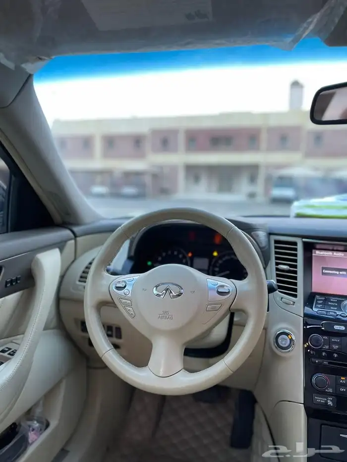 إنفنيتي QX70 2019 24