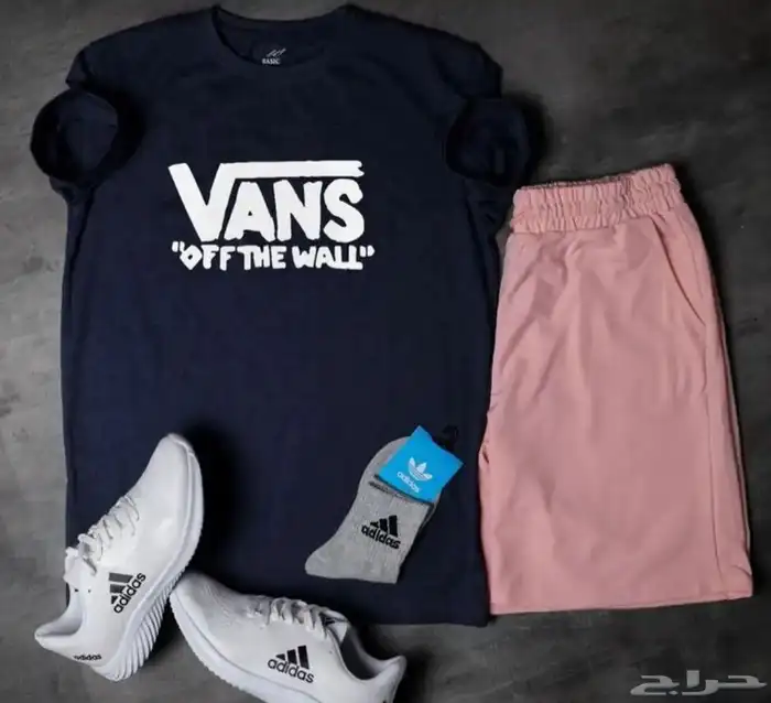 تيشيرتات وشورتات اطقم او منفصله حسب الطلب 35