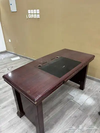 طاولات وكاونتر للبيع 1