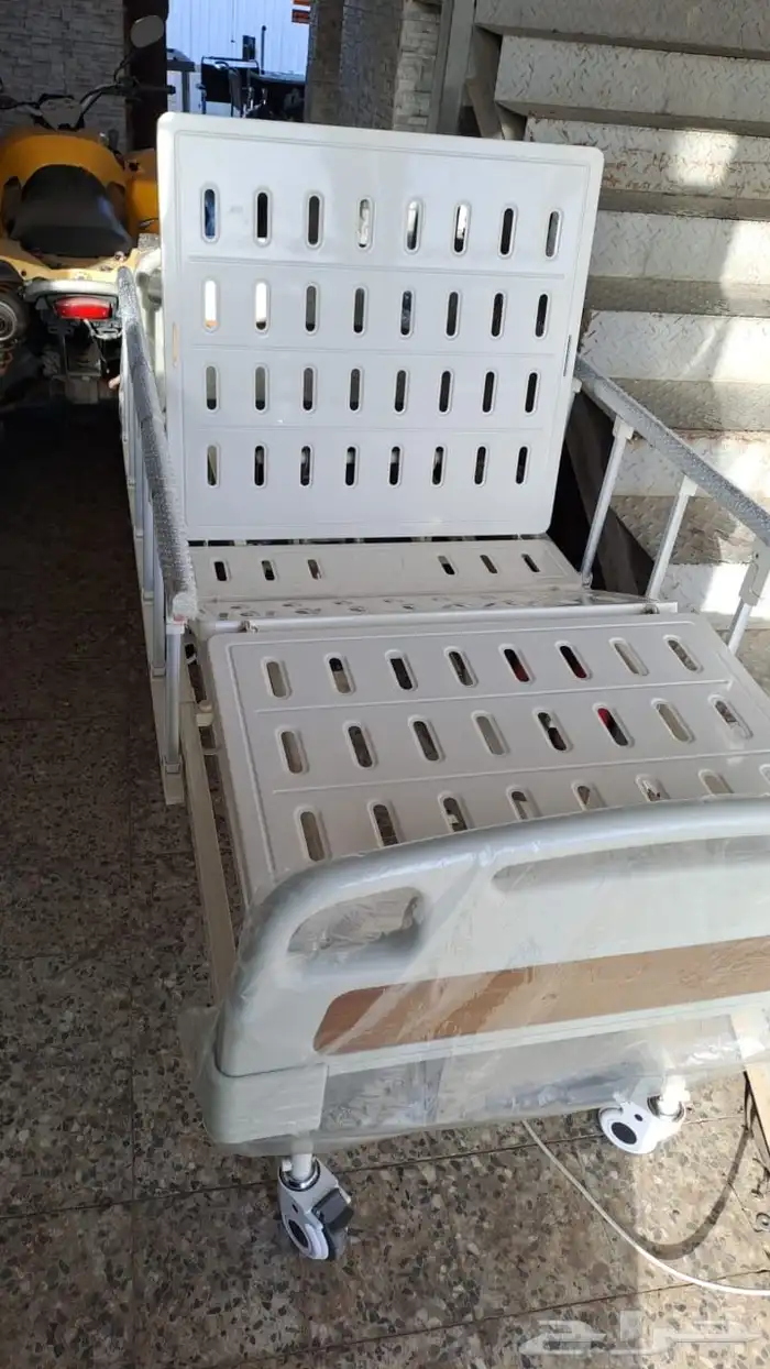 سرير مستشفى كهربائي 1300 ريال 1
