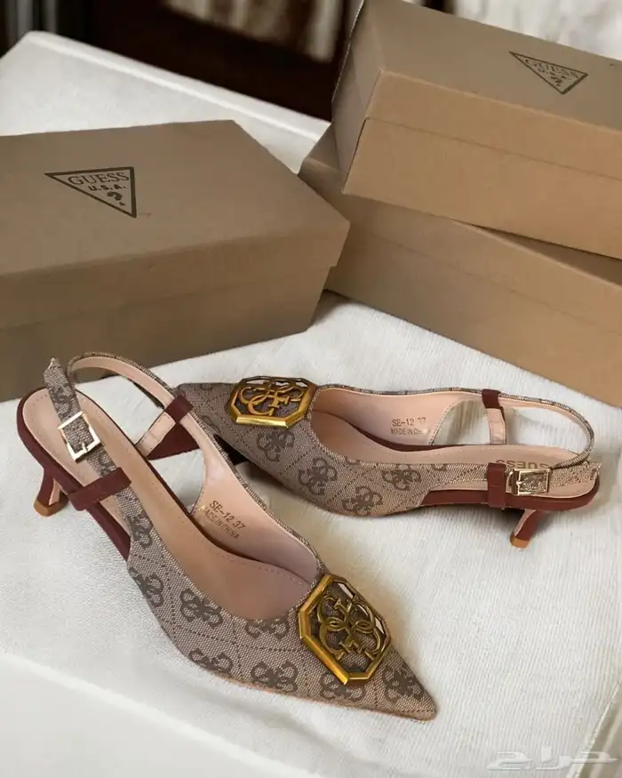 كعب هيلز ماركات 43