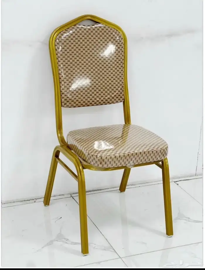 طاولات وكراسي افراح احمر 40