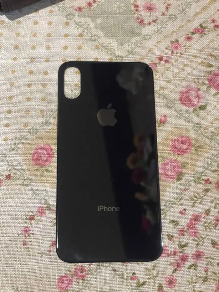 خلفيةايفون Xs جديد 2