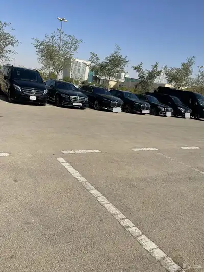 إيجار سيارة بالسائق مرسيدس فان 23 VIB 3