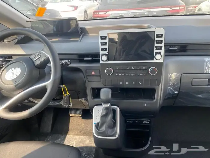 هونداي ستاريا 2025 بنزين 9 راكب 2