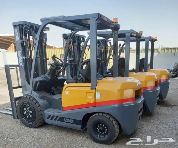 رافعة شوكية فوركلفت للايجار تاجير رافعات ايجار رافعة شوكية 4