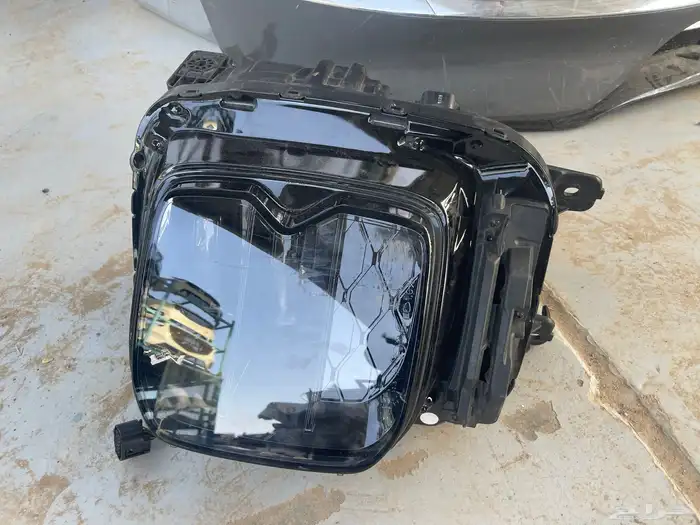 شمعه يسار ازيرا عادي مديل 2024 1