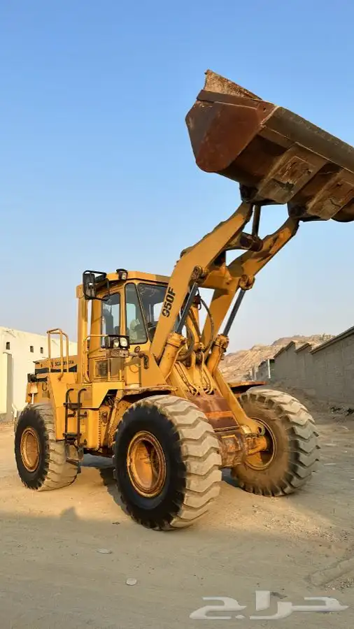 شيول 950F كتربلر قير عايدي نظيف مباع 3