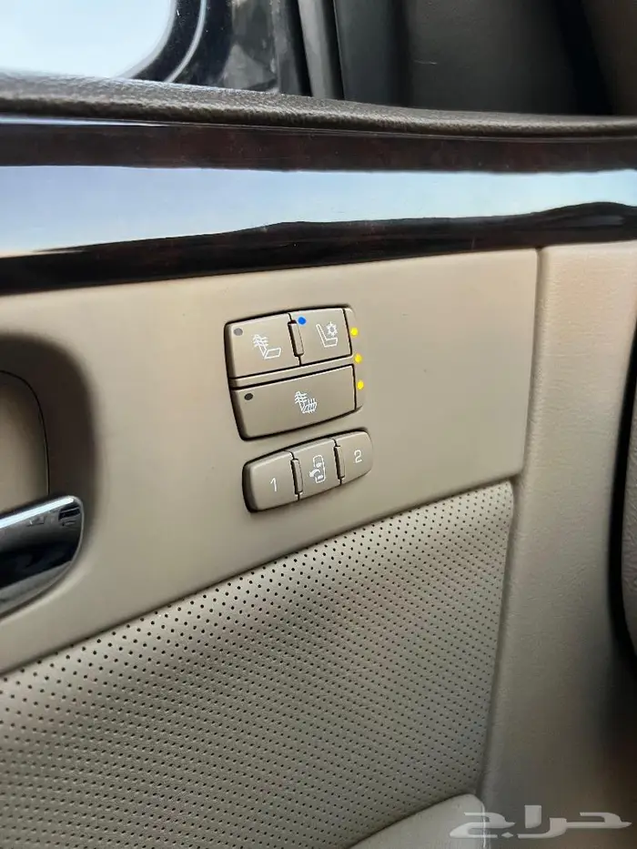 كاديلاك دي تي اس 2006 Cadillac DTS 33