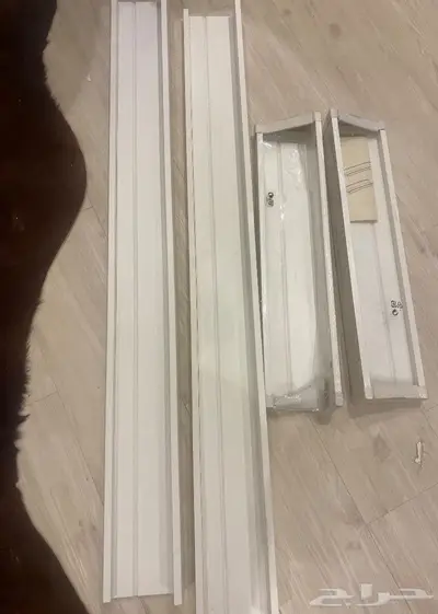 ارفف جداريه جديده 3 قطع 2 صغير واحد كبير 1