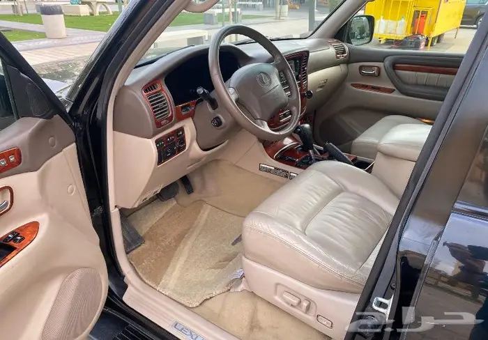 لكزس LX470 موديل 1999 سعودي (مخزن) ممشى 109 الف 1