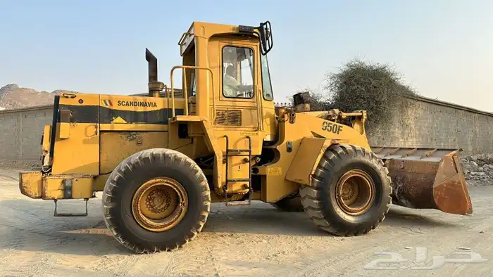 شيول 950F كتربلر قير عايدي نظيف مباع 5