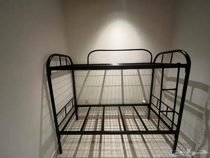 سرير حديد دورين جديد مع مراتب ومخدات ومفارش 0