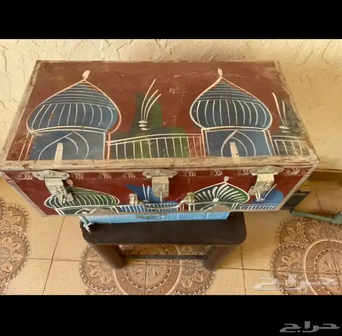 شنط حديد قديمه على السوم 0