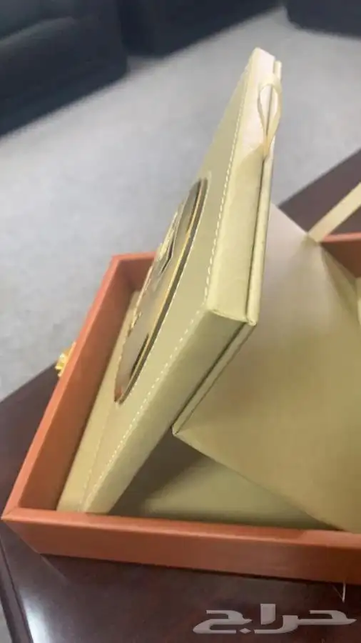 ميداليات واعمال معدنية 52