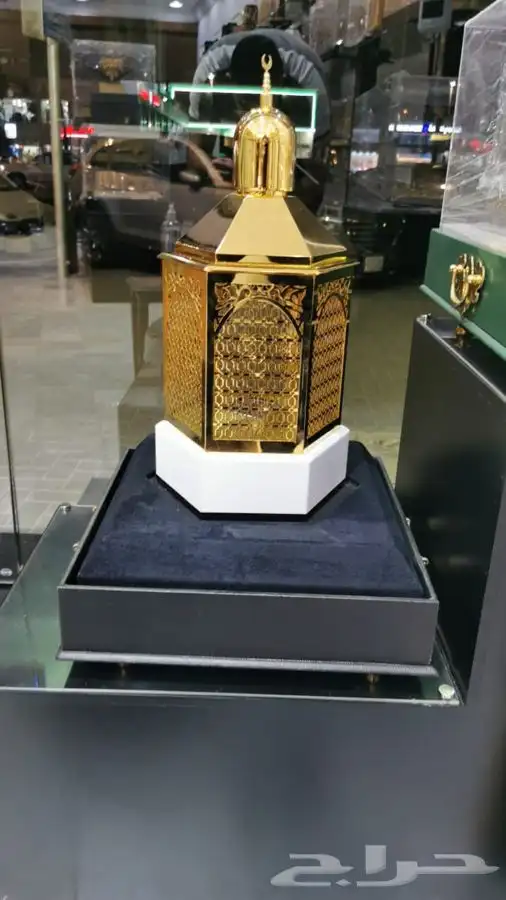ميداليات واعمال معدنية 72