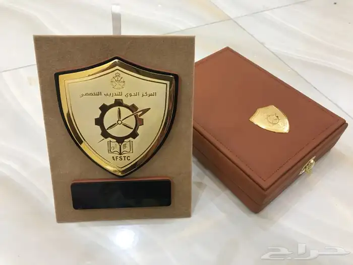 ميداليات واعمال معدنية 13