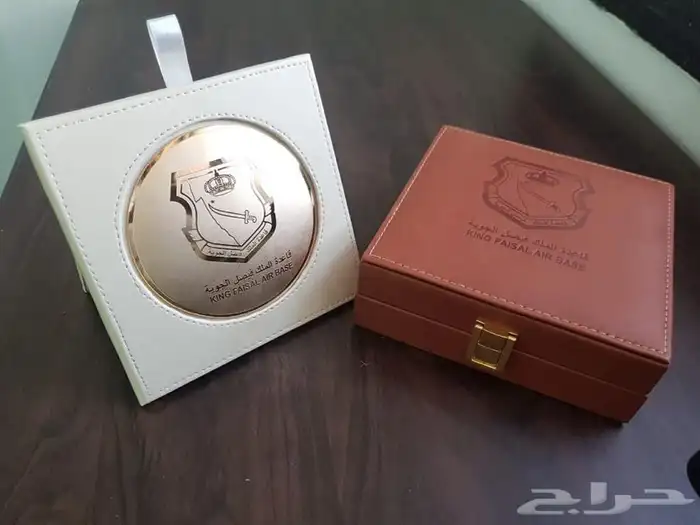 ميداليات واعمال معدنية 75