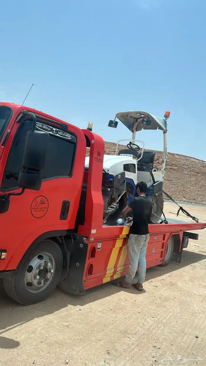 Boom Truck 10 Ton   forklift man lift   Bobcat  Roller  JCB 3