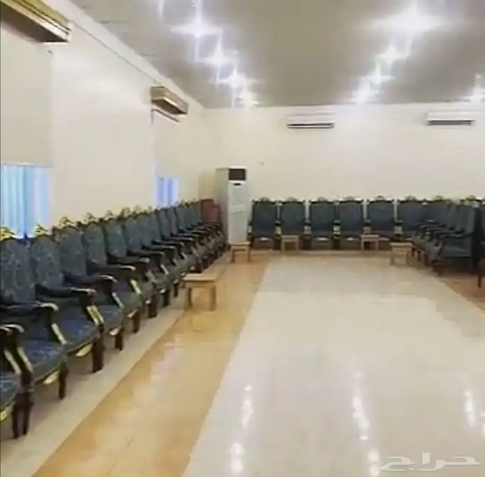 مجالس ملكية وقاعات تفصيل كنب زان للمجالس والقاعات 1