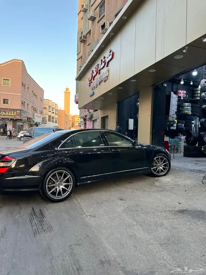 سلام عليكم جميع انواع الجنوط والكفرات الاثلي وصيني والفورجد 4