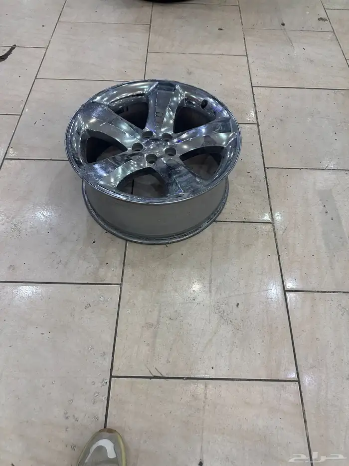 للبيع جنوط دوج مقاس 20 0