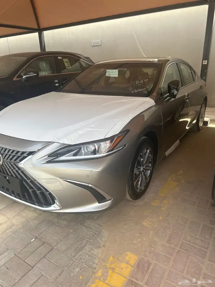 لكزس ES300 فئة AH هايبرد 2025 2