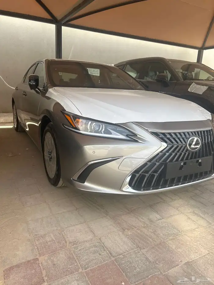 لكزس ES300 فئة AH هايبرد 2025 0