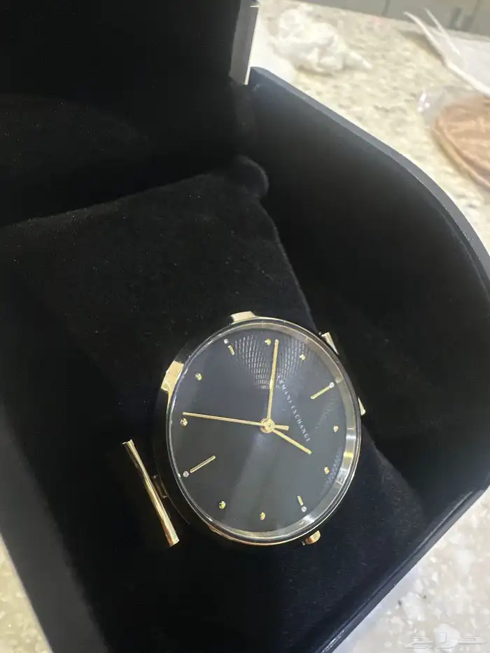 ساعة ارماني جديدة من اون تايم سعر الشراء 810 2